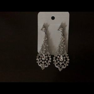 Costume Jewelry Earring Set